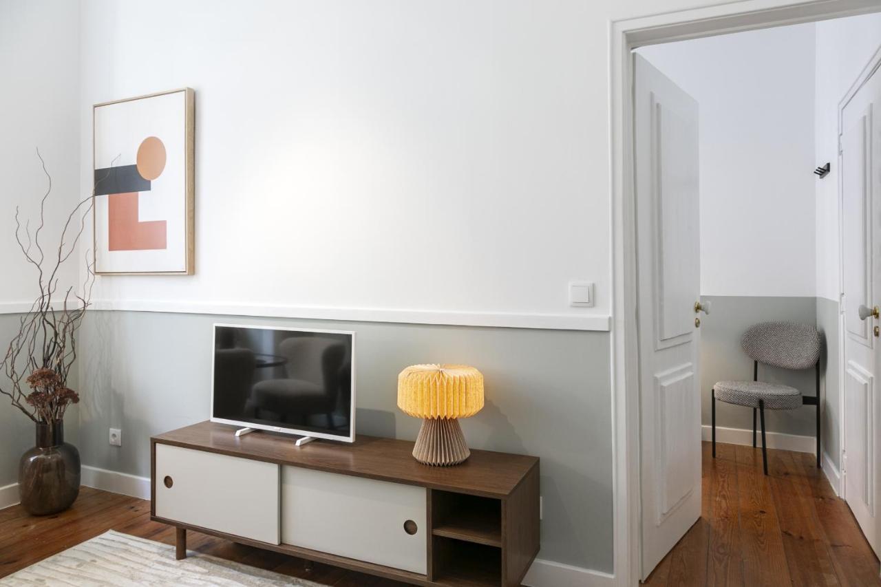 Downtown Flat With Design And Comfort At Downtown Лиссабон Экстерьер фото